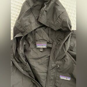 PATAGONIA womens windbreaker!!